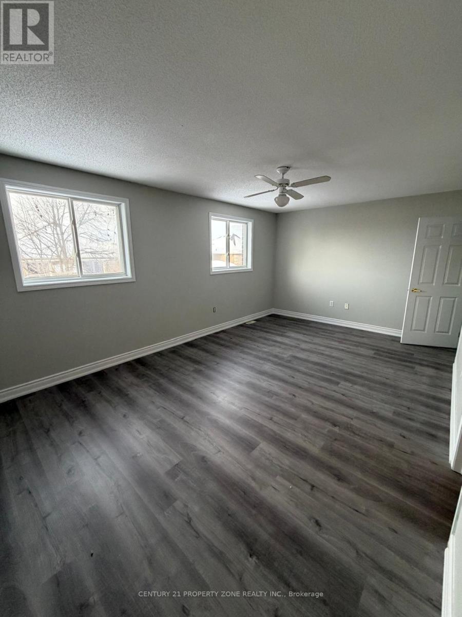 42 Patrick Drive, Barrie, Ontario  L4N 0H1 - Photo 17 - S12779344