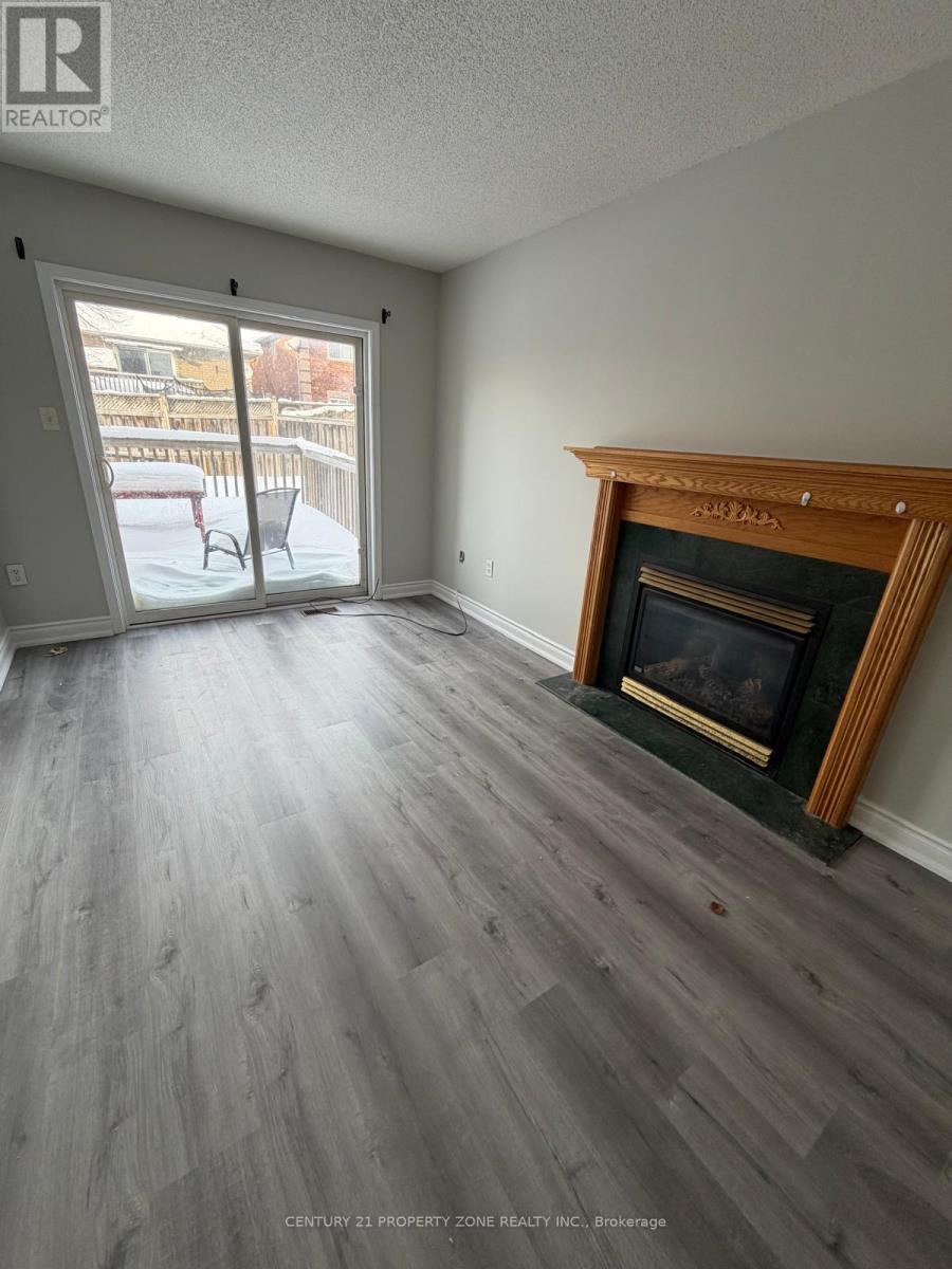 42 Patrick Drive, Barrie, Ontario  L4N 0H1 - Photo 6 - S12779344