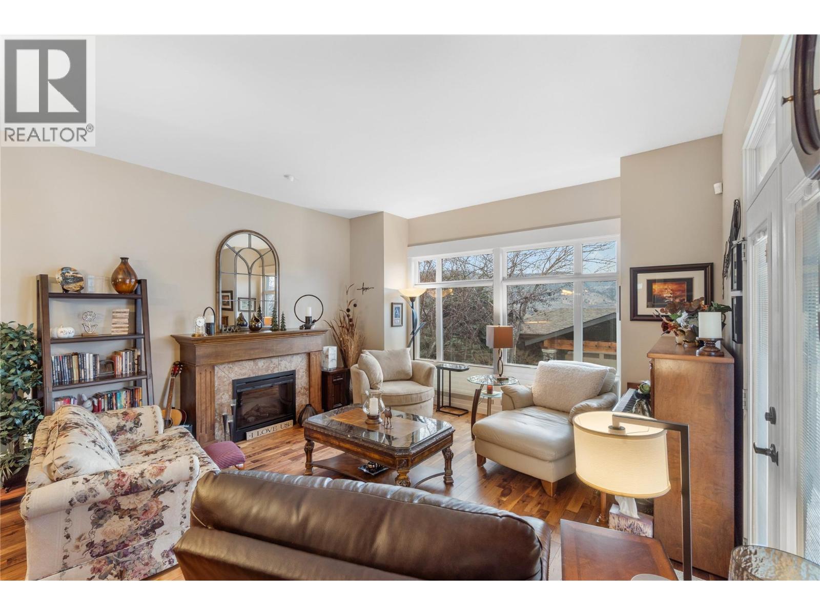 1637 Golf Ridge Way, Kamloops, British Columbia  V2H 0A5 - Photo 2 - 10375306