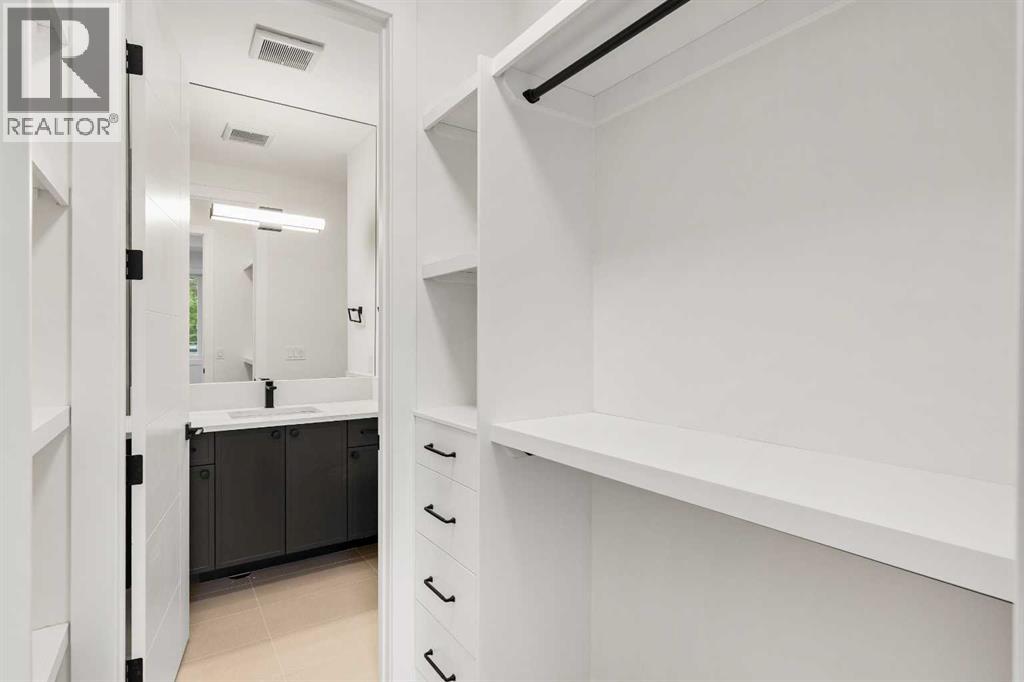 2413 25 Avenue Nw, Calgary, Alberta  T2M 2C6 - Photo 13 - A2286319