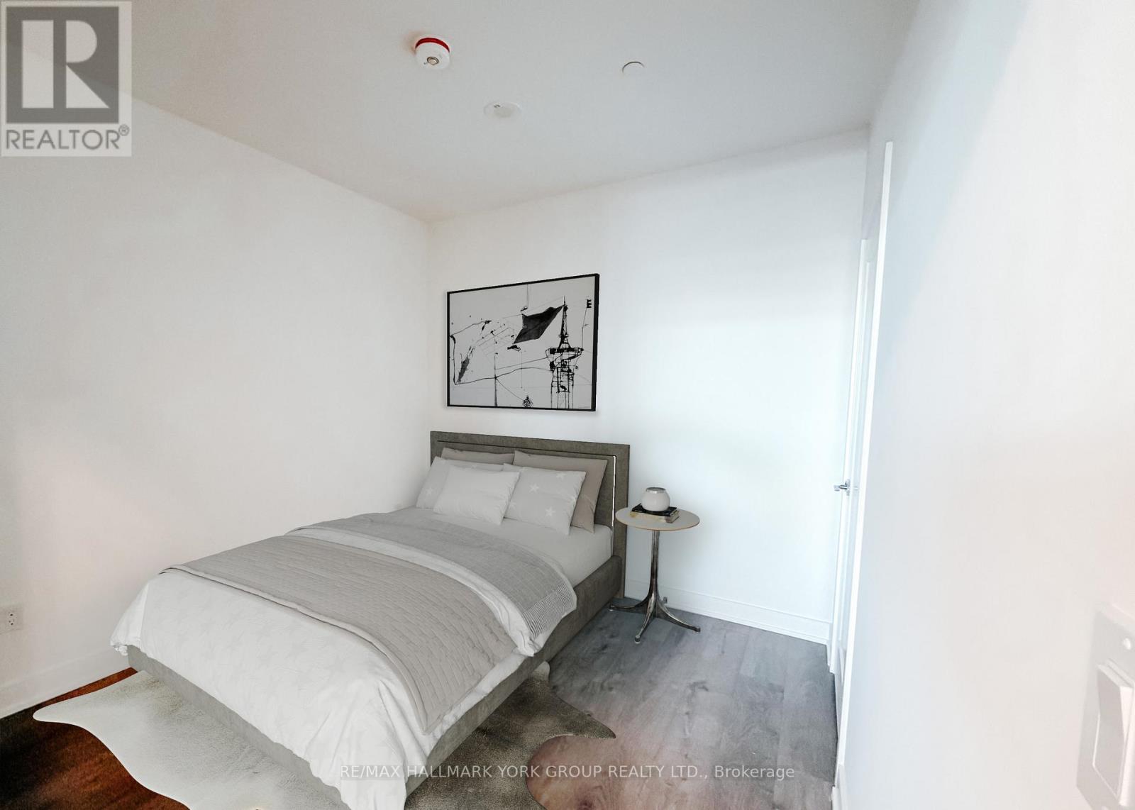 A319 - 705 Davis Drive, Newmarket, Ontario  L3Y 0J2 - Photo 5 - N12789606