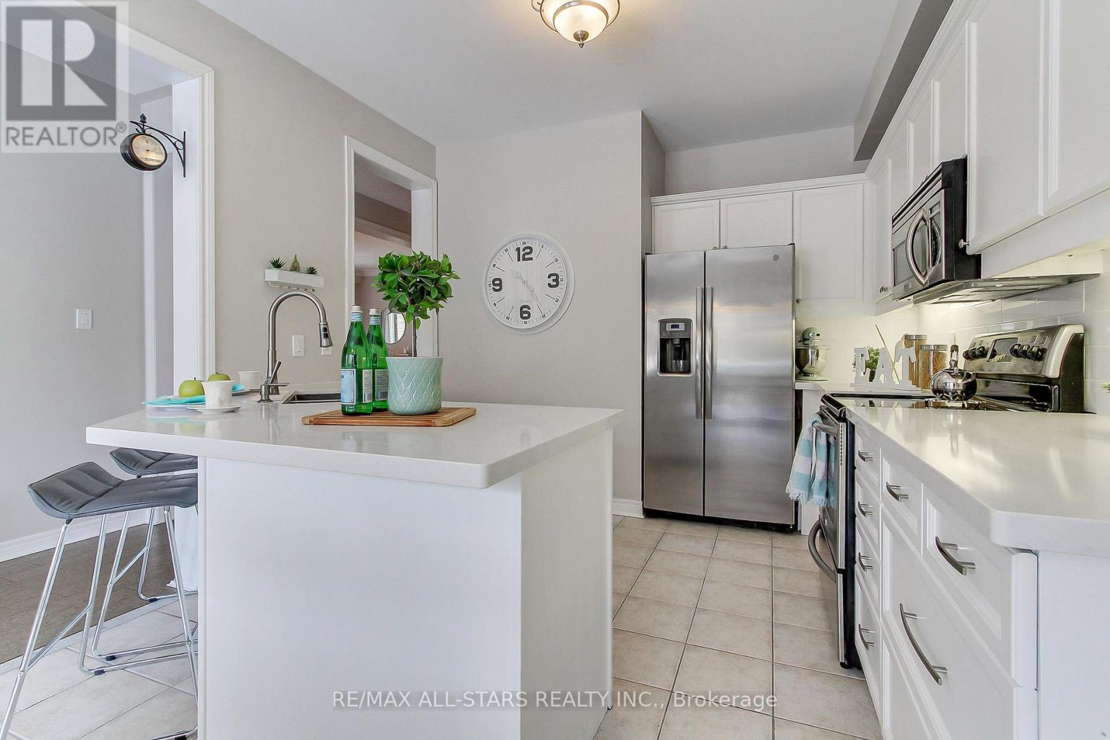 20 James Ratcliff Avenue, Whitchurch-Stouffville, Ontario  L4A 1P3 - Photo 17 - N12789630