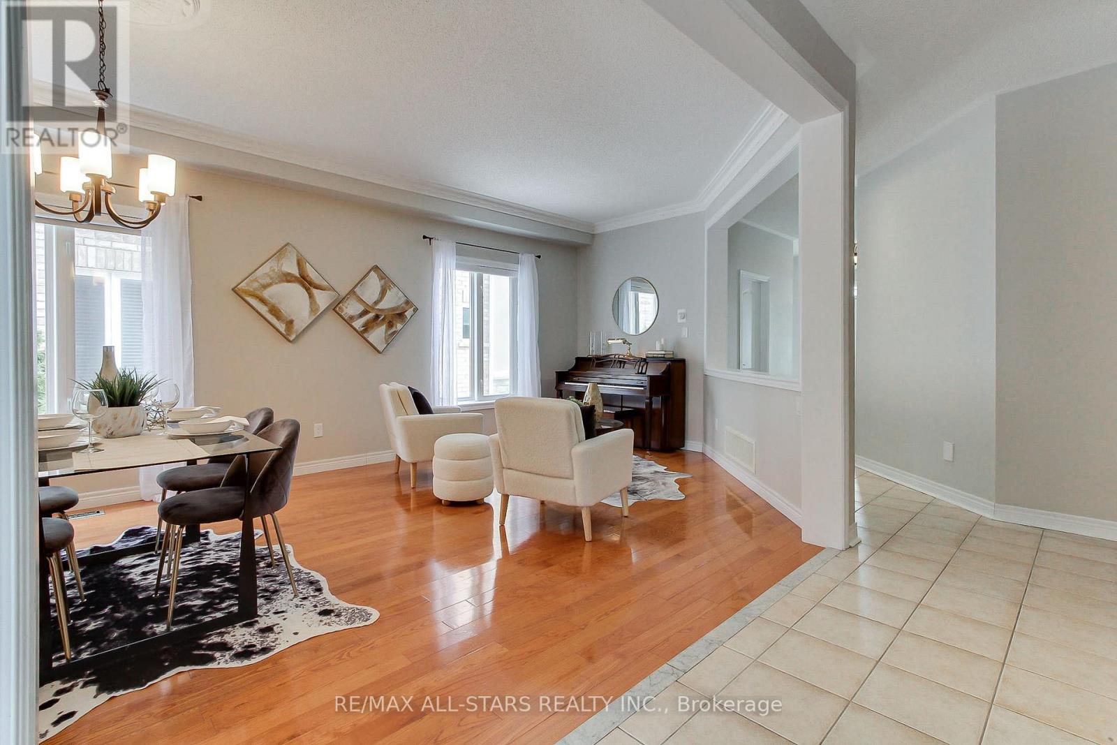 20 James Ratcliff Avenue, Whitchurch-Stouffville, Ontario  L4A 1P3 - Photo 8 - N12789630