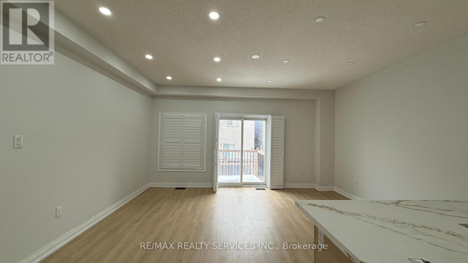 107 Frenchpark Circle, Brampton, Ontario  L6X 0Y5 - Photo 7 - W12778780