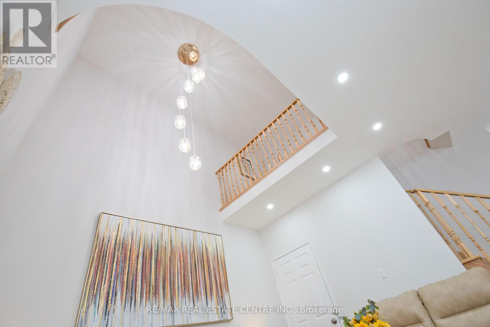 64 Cookview Drive, Brampton, Ontario  L6R 3T6 - Photo 11 - W12789612