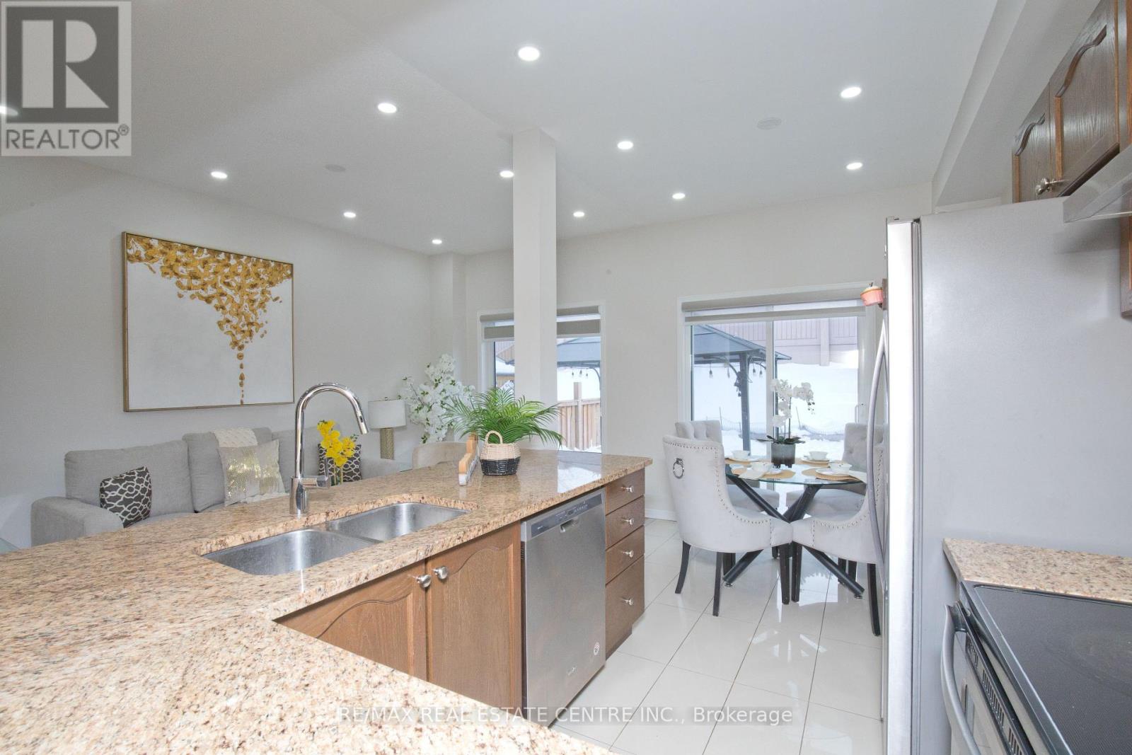 64 Cookview Drive, Brampton, Ontario  L6R 3T6 - Photo 16 - W12789612