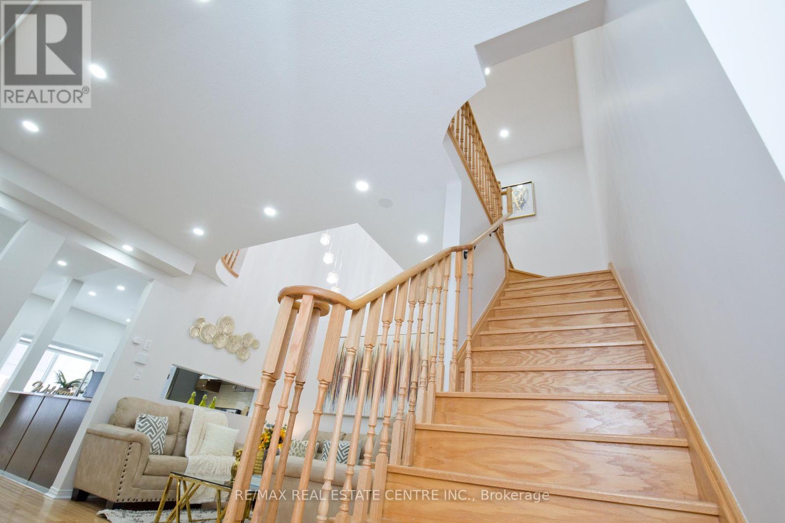 64 Cookview Drive, Brampton, Ontario  L6R 3T6 - Photo 20 - W12789612