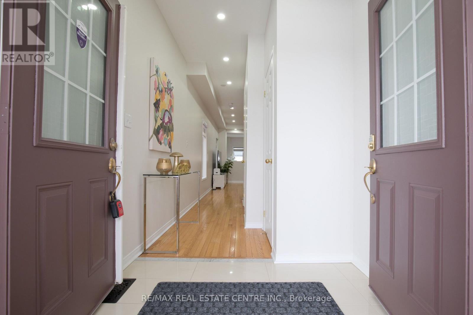 64 Cookview Drive, Brampton, Ontario  L6R 3T6 - Photo 6 - W12789612