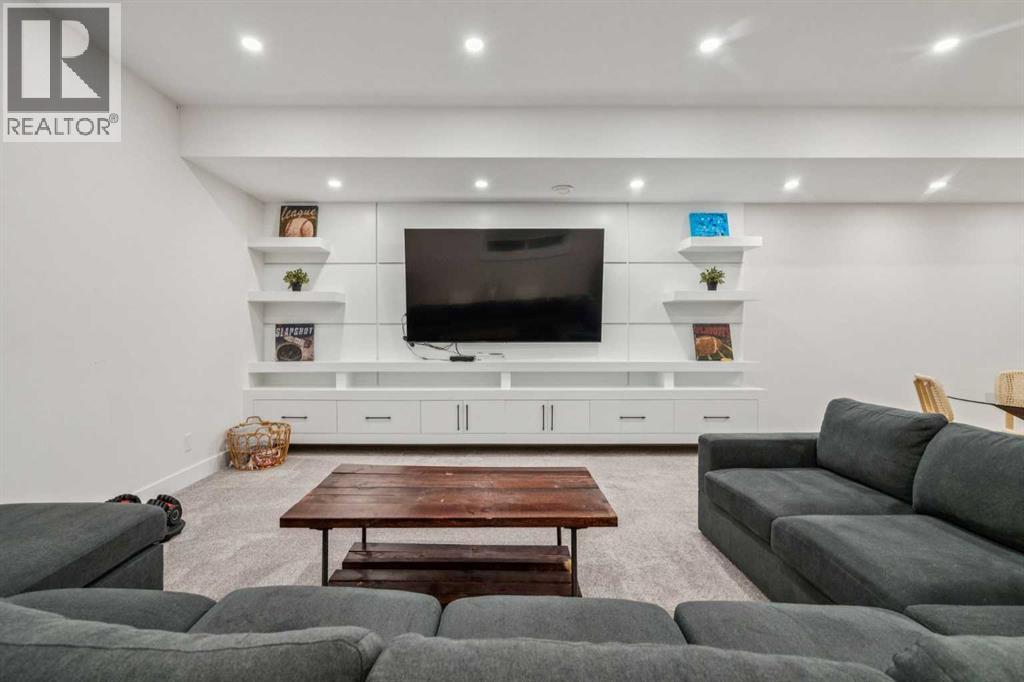 2818 30 Street Sw, Calgary, Alberta  T3E 2M5 - Photo 32 - A2282339