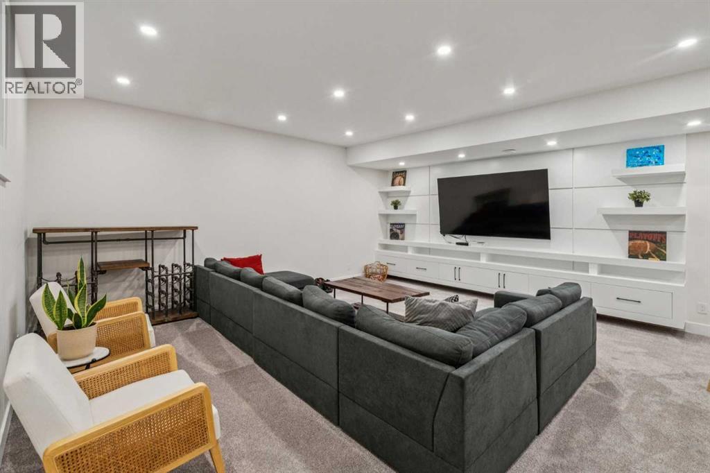 2818 30 Street Sw, Calgary, Alberta  T3E 2M5 - Photo 31 - A2282339