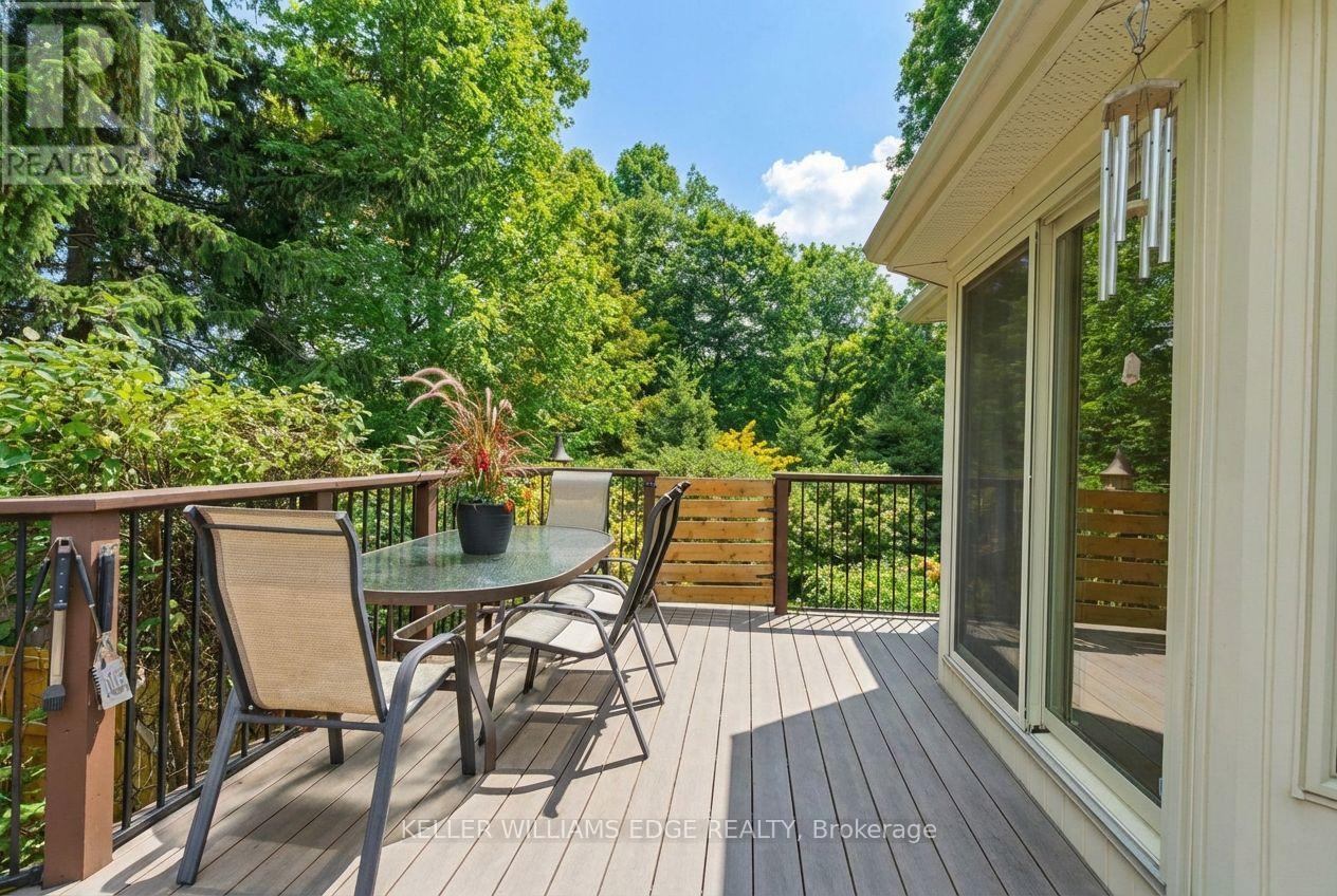 11 Mays Crescent, Hamilton, Ontario  L0R 2H4 - Photo 45 - X12786744