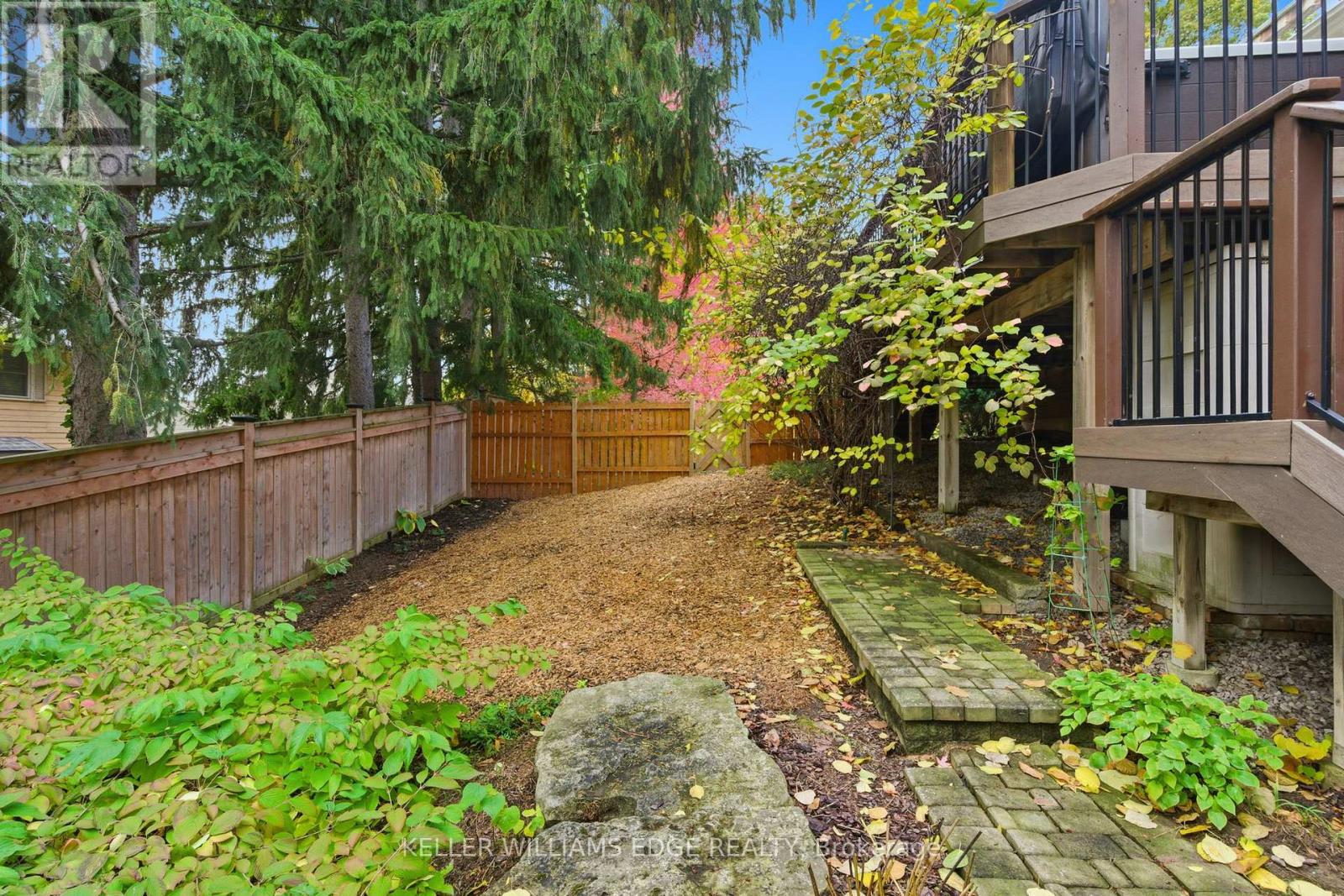 11 Mays Crescent, Hamilton, Ontario  L0R 2H4 - Photo 47 - X12786744