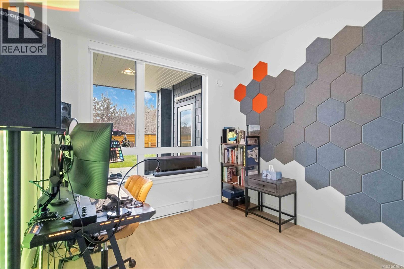 103 940 Reunion Ave, Langford, British Columbia  V9B 0W6 - Photo 19 - 1026010