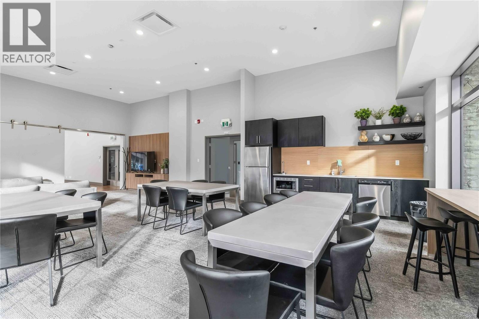 103 940 Reunion Ave, Langford, British Columbia  V9B 0W6 - Photo 37 - 1026010