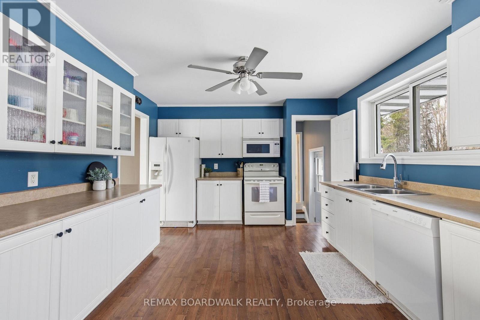 2830 John Shaw Road, Ottawa, Ontario  K0A 2H0 - Photo 10 - X12789654