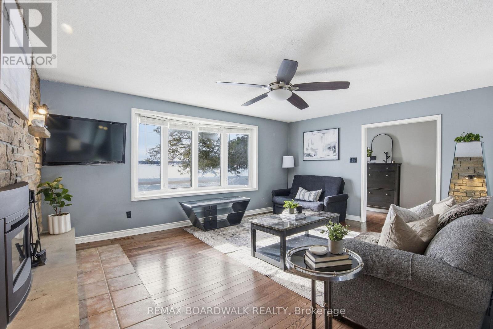 2830 John Shaw Road, Ottawa, Ontario  K0A 2H0 - Photo 5 - X12789654