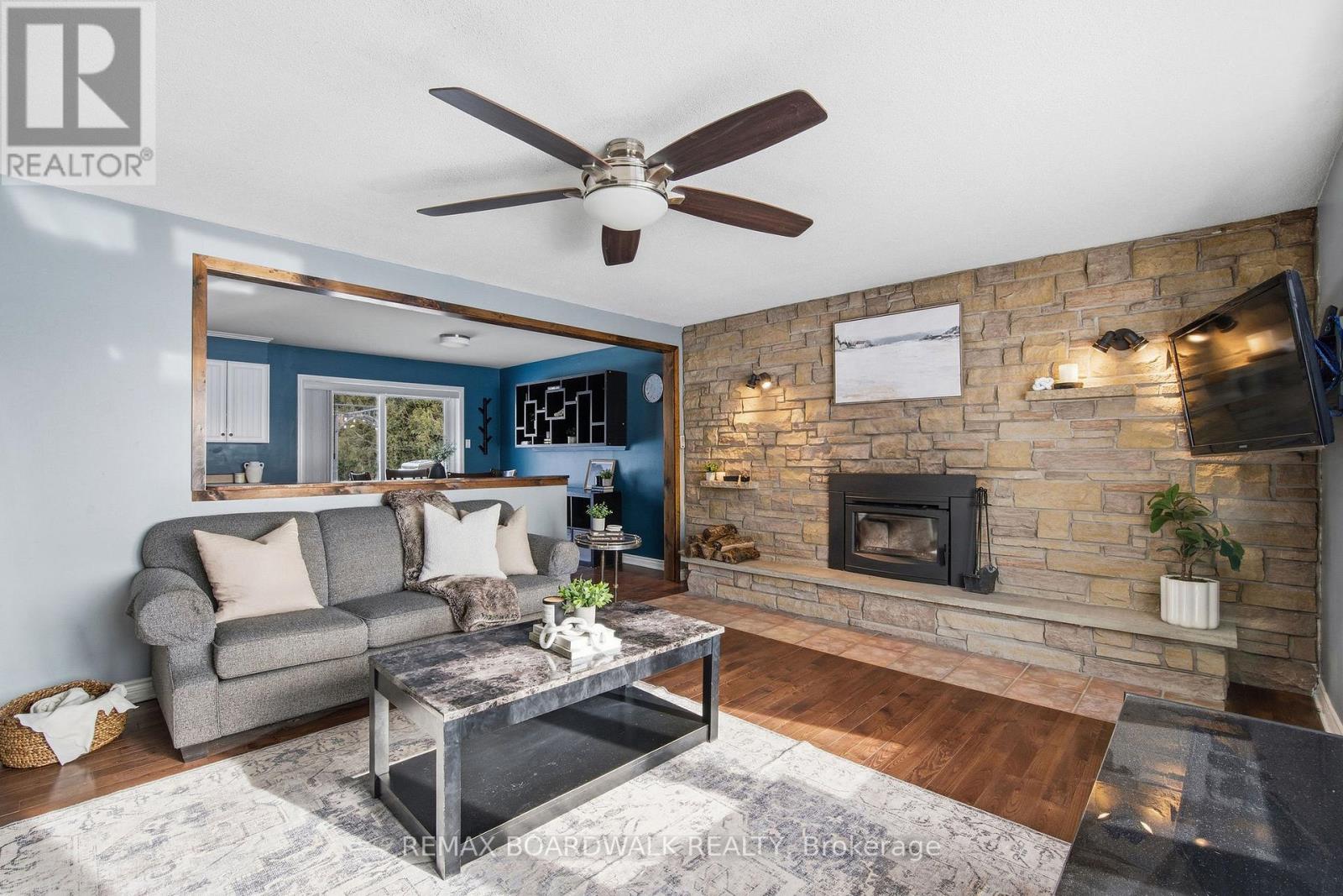 2830 John Shaw Road, Ottawa, Ontario  K0A 2H0 - Photo 7 - X12789654