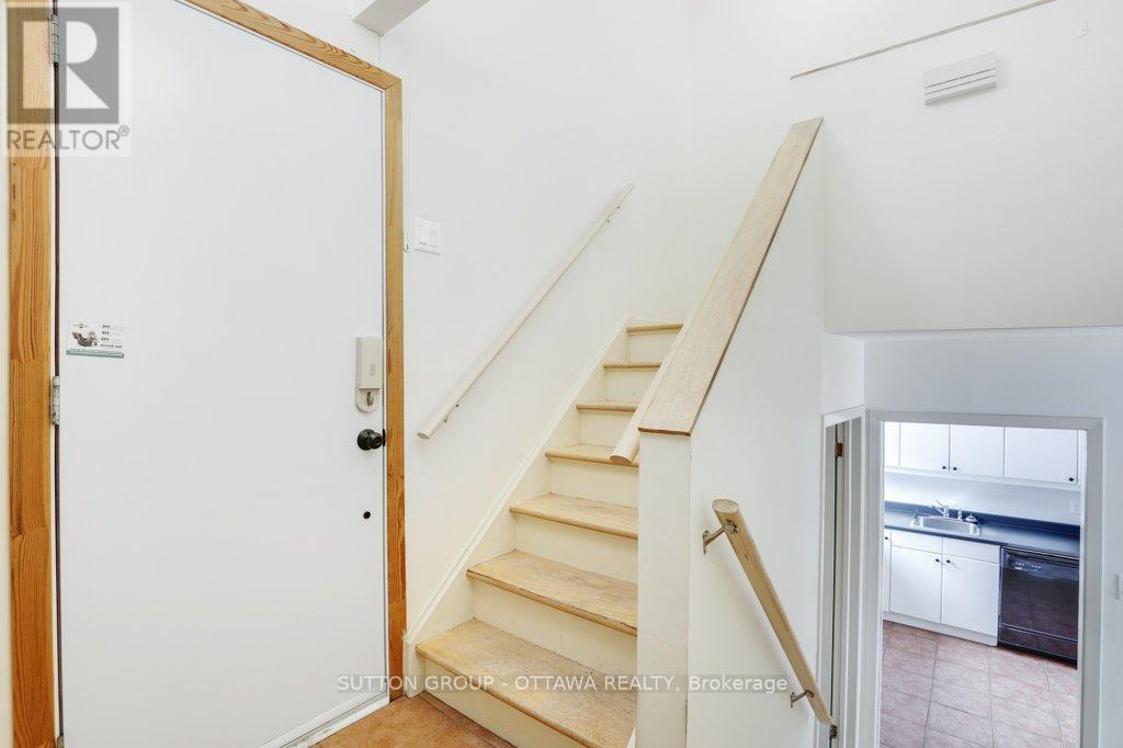 60 - 121 Buell Street, Ottawa, Ontario K1Z 7E7 - Photo 7 - X12789660