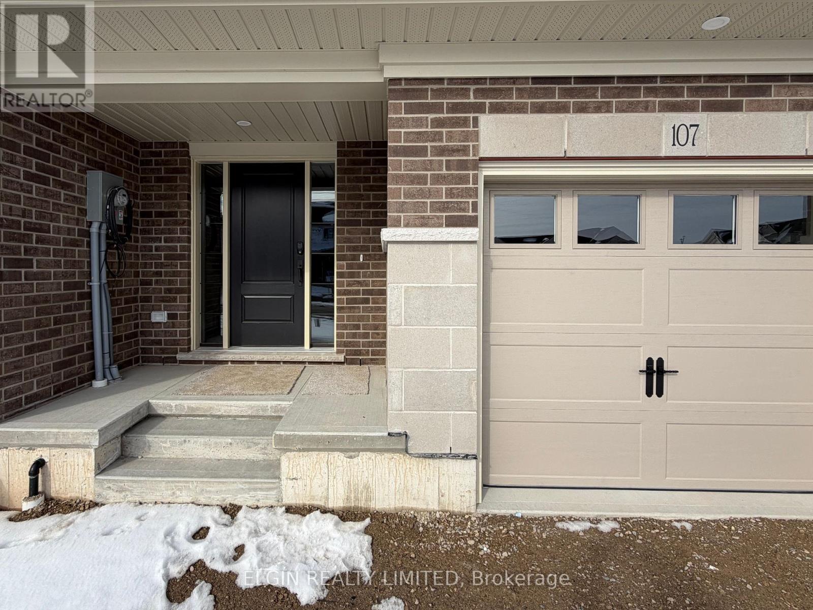 107 Willow Drive, Aylmer, Ontario  N5H 0C2 - Photo 2 - X12714216