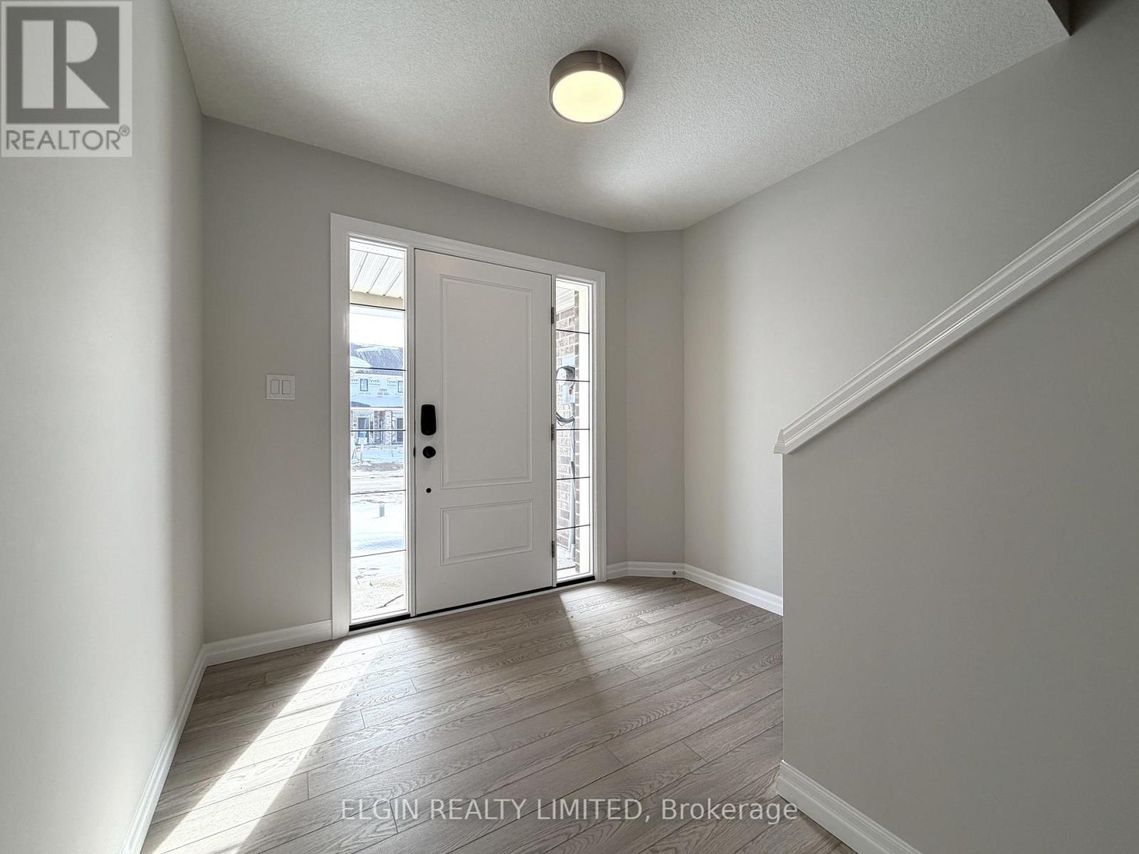 107 Willow Drive, Aylmer, Ontario  N5H 0C2 - Photo 4 - X12714216