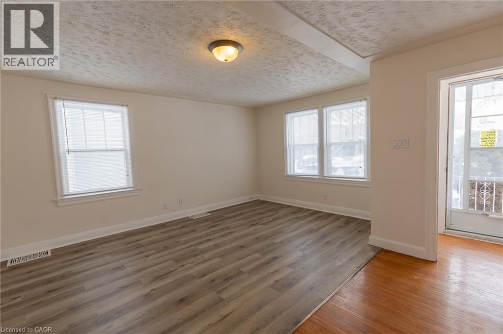 29 Mcnaughton Street, Cambridge, Ontario  N1R 1Z2 - Photo 4 - 40804777