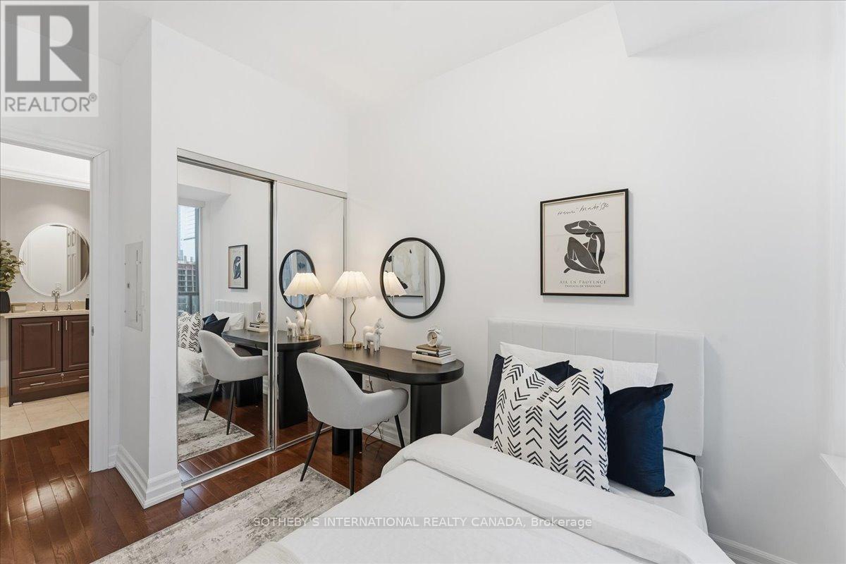 1502 - 35 Balmuto Street, Toronto, Ontario  M4Y 0A3 - Photo 31 - C12789638