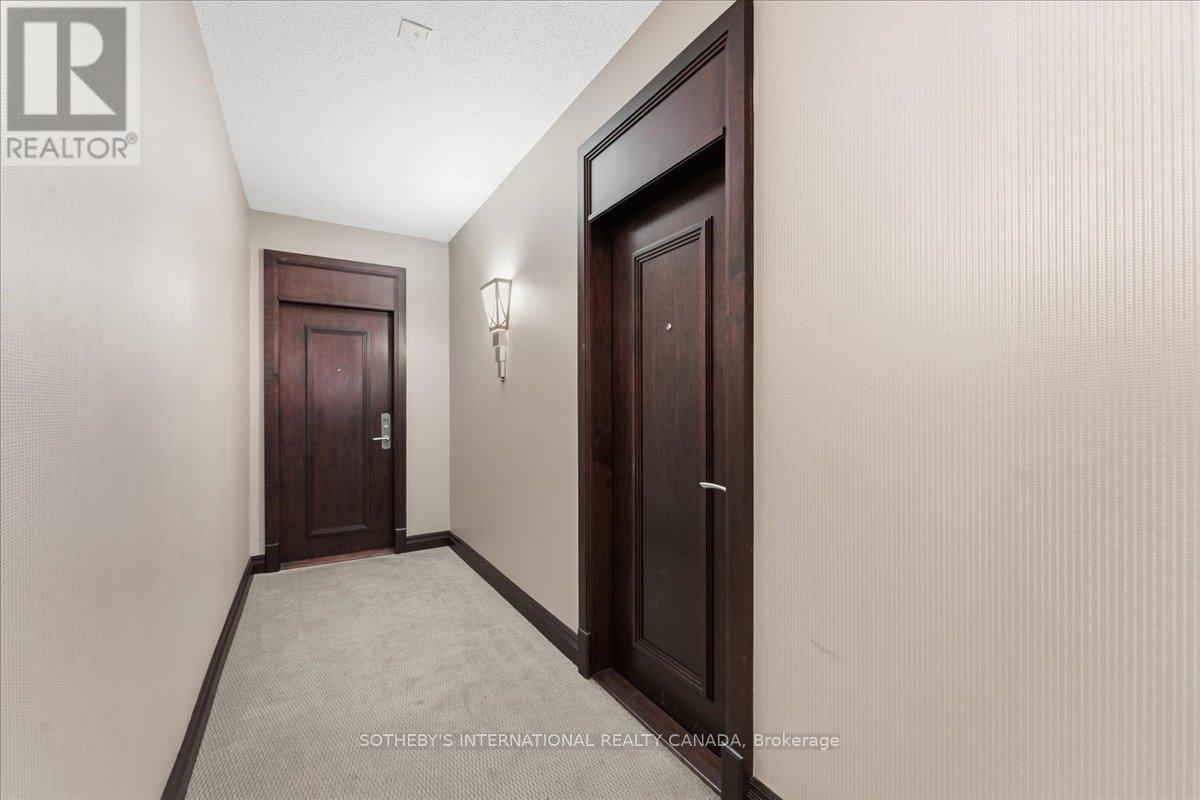 1502 - 35 Balmuto Street, Toronto, Ontario  M4Y 0A3 - Photo 4 - C12789638