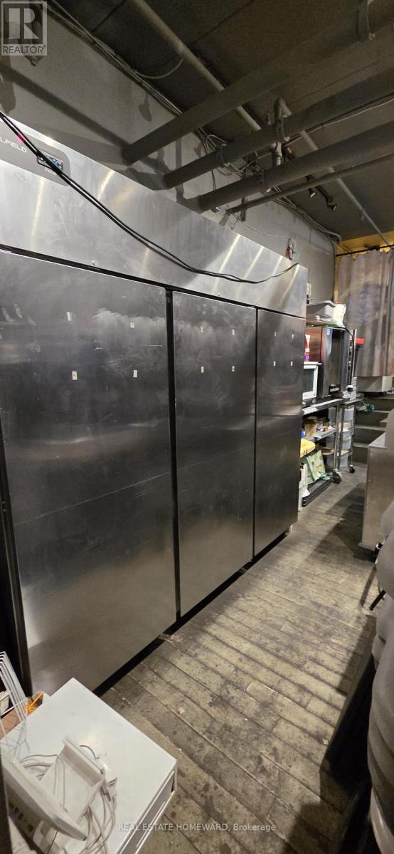 65 - 160 Baldwin Street, Toronto, Ontario  M5T 3K7 - Photo 4 - C12789682