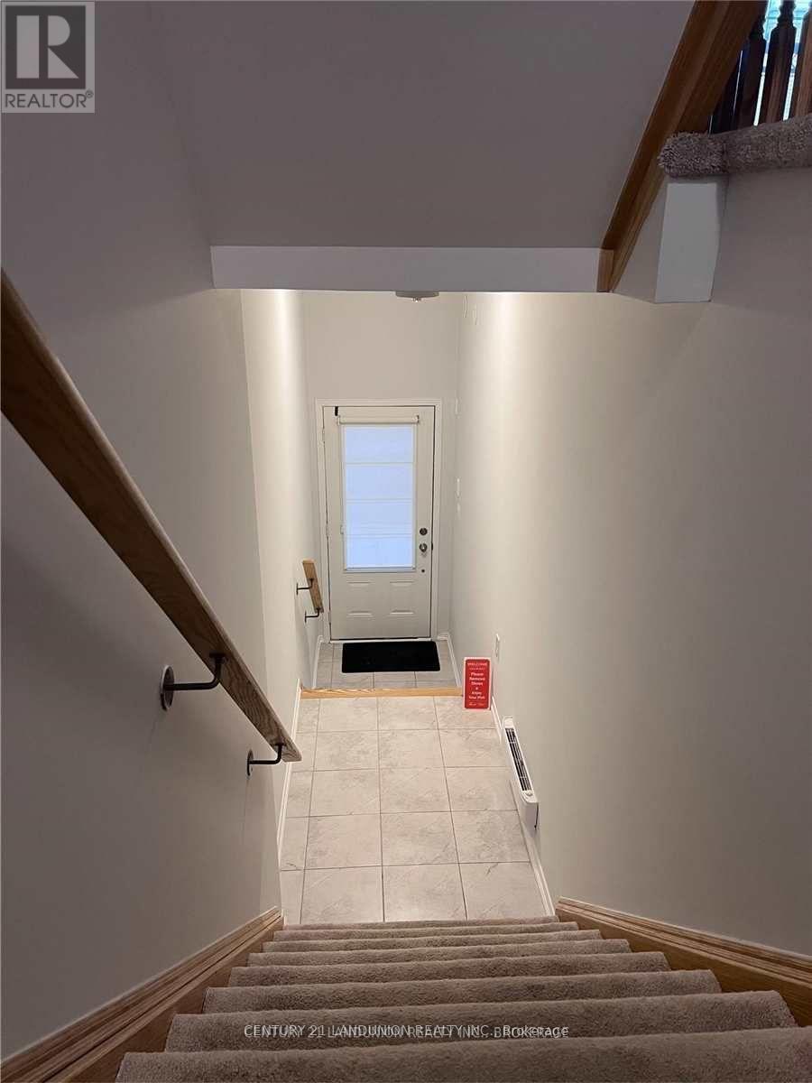 2737 Deputy Minister Path, Oshawa, Ontario  L1L 0M7 - Photo 3 - E12789696