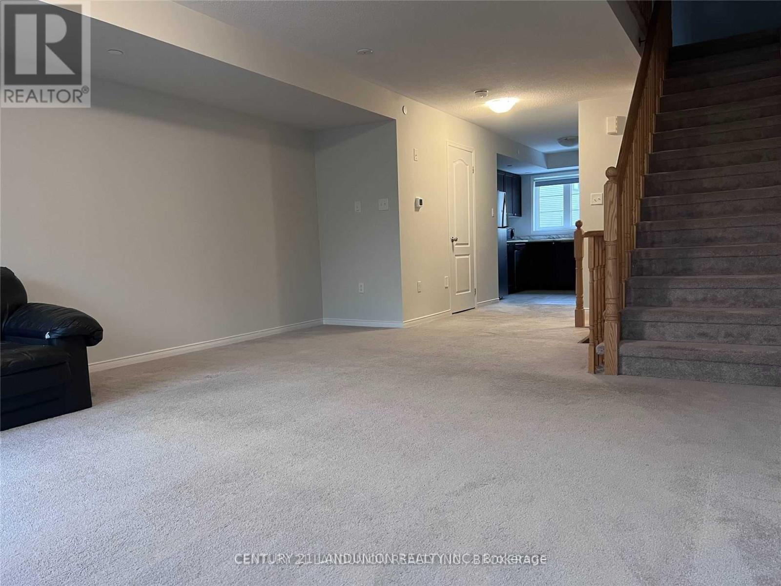 2737 Deputy Minister Path, Oshawa, Ontario  L1L 0M7 - Photo 5 - E12789696