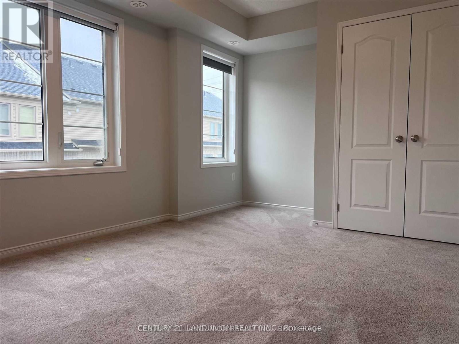 2737 Deputy Minister Path, Oshawa, Ontario  L1L 0M7 - Photo 8 - E12789696