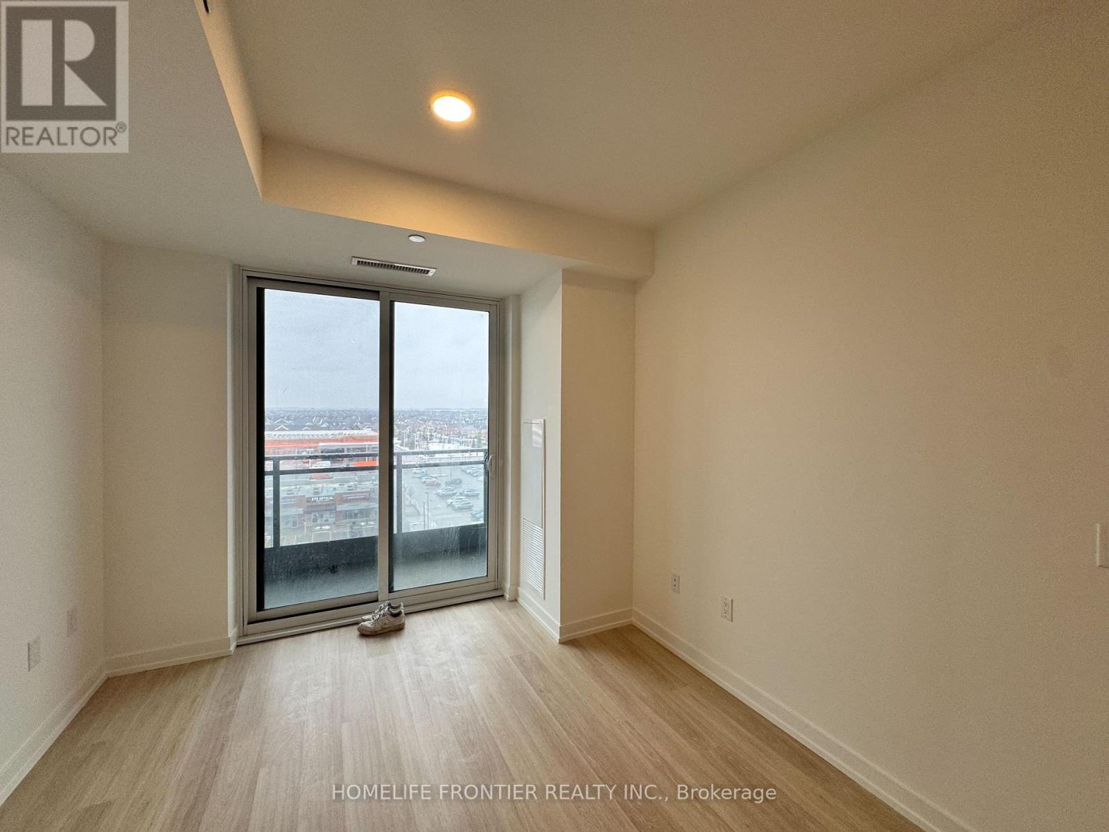 805 - 9763 Markham Road, Markham, Ontario  L6E 0W4 - Photo 2 - N12789684