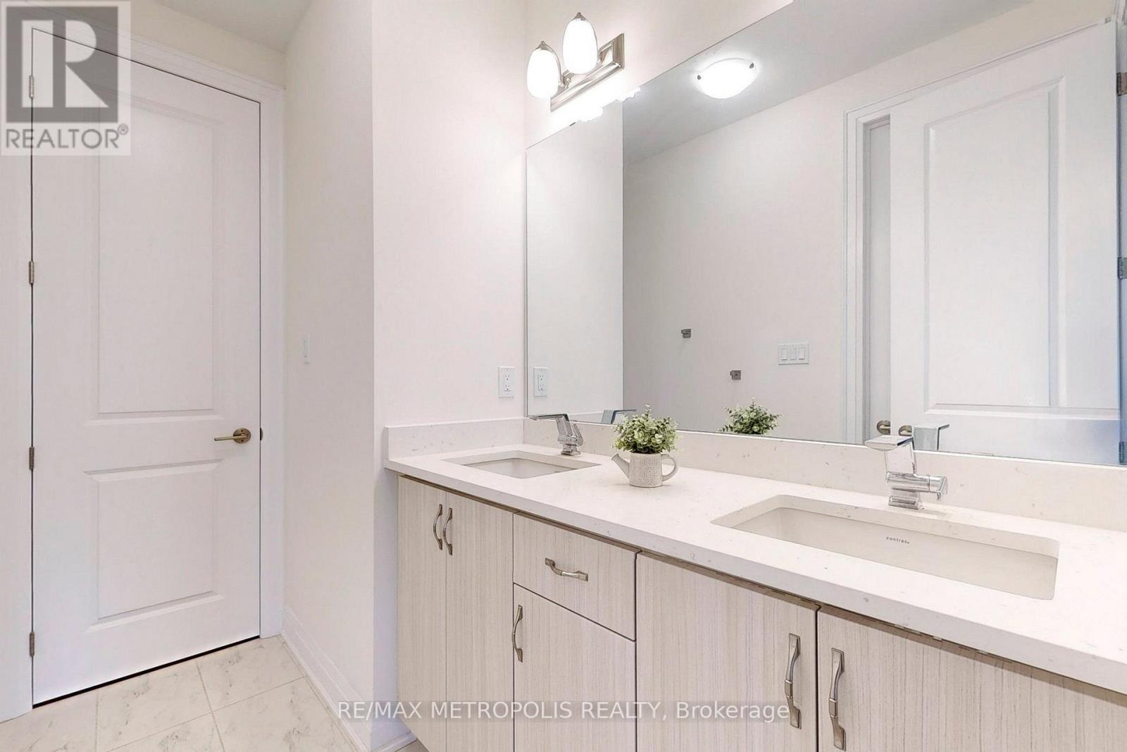 100 Ballantyne Boulevard, Vaughan, Ontario  L3L 0E8 - Photo 36 - N12789700