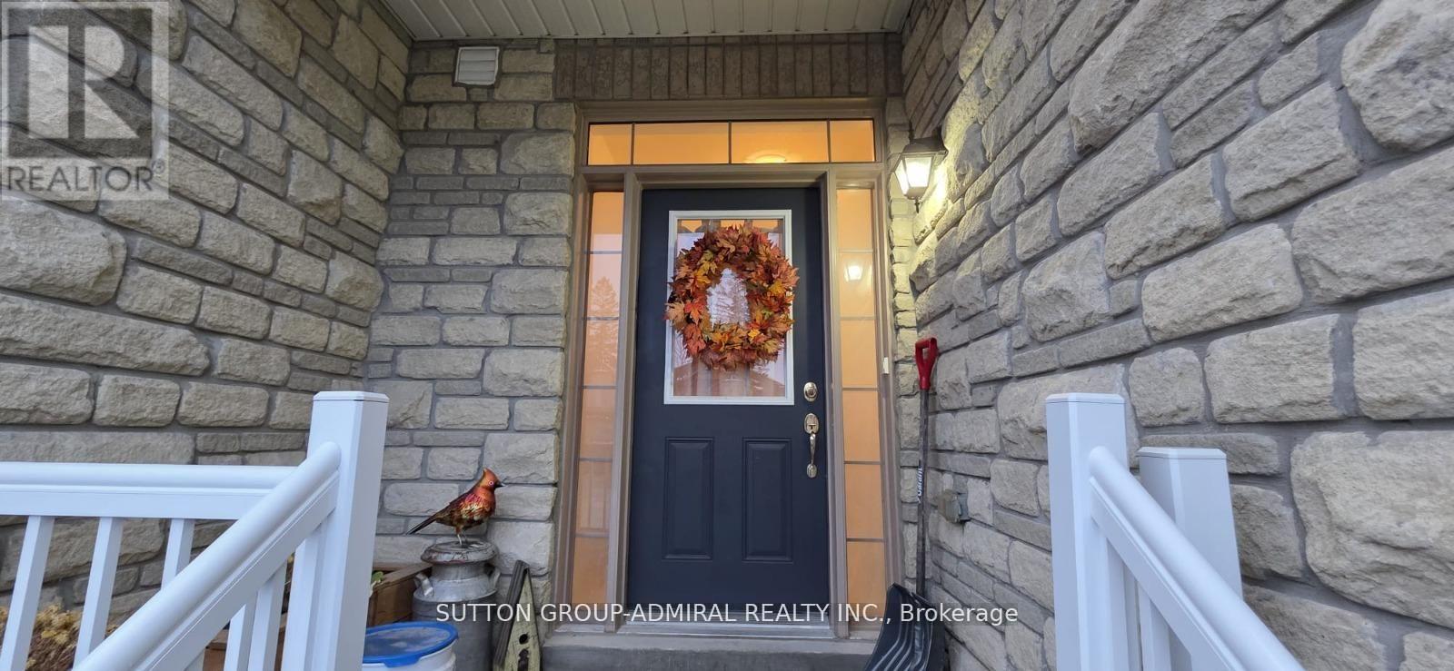 45 Greenwood Drive, Essa (Angus), Ontario  L0M 1B5 - Photo 4 - N12789706