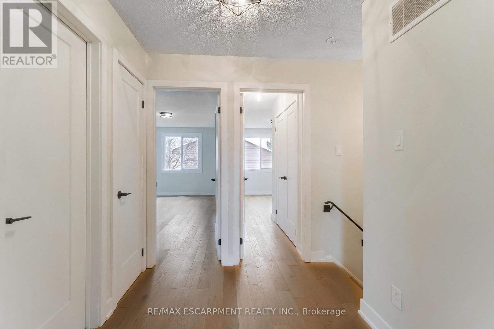 8 - 4197 Longmoor Drive, Burlington, Ontario  L7L 5J9 - Photo 21 - W12789694