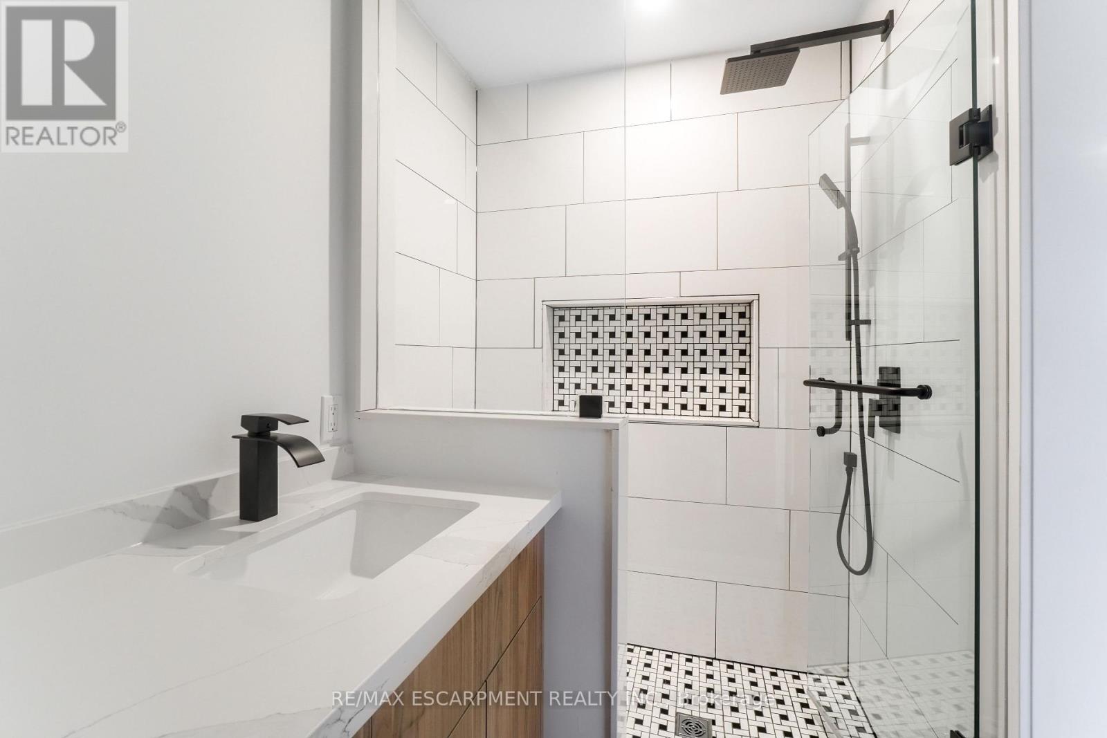 8 - 4197 Longmoor Drive, Burlington, Ontario  L7L 5J9 - Photo 27 - W12789694