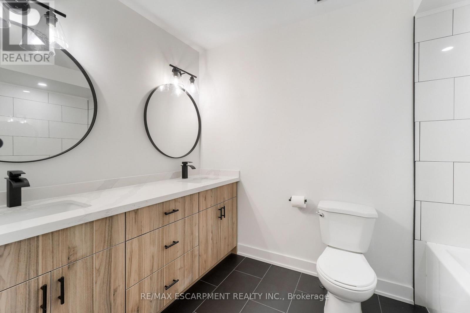 8 - 4197 Longmoor Drive, Burlington, Ontario  L7L 5J9 - Photo 32 - W12789694