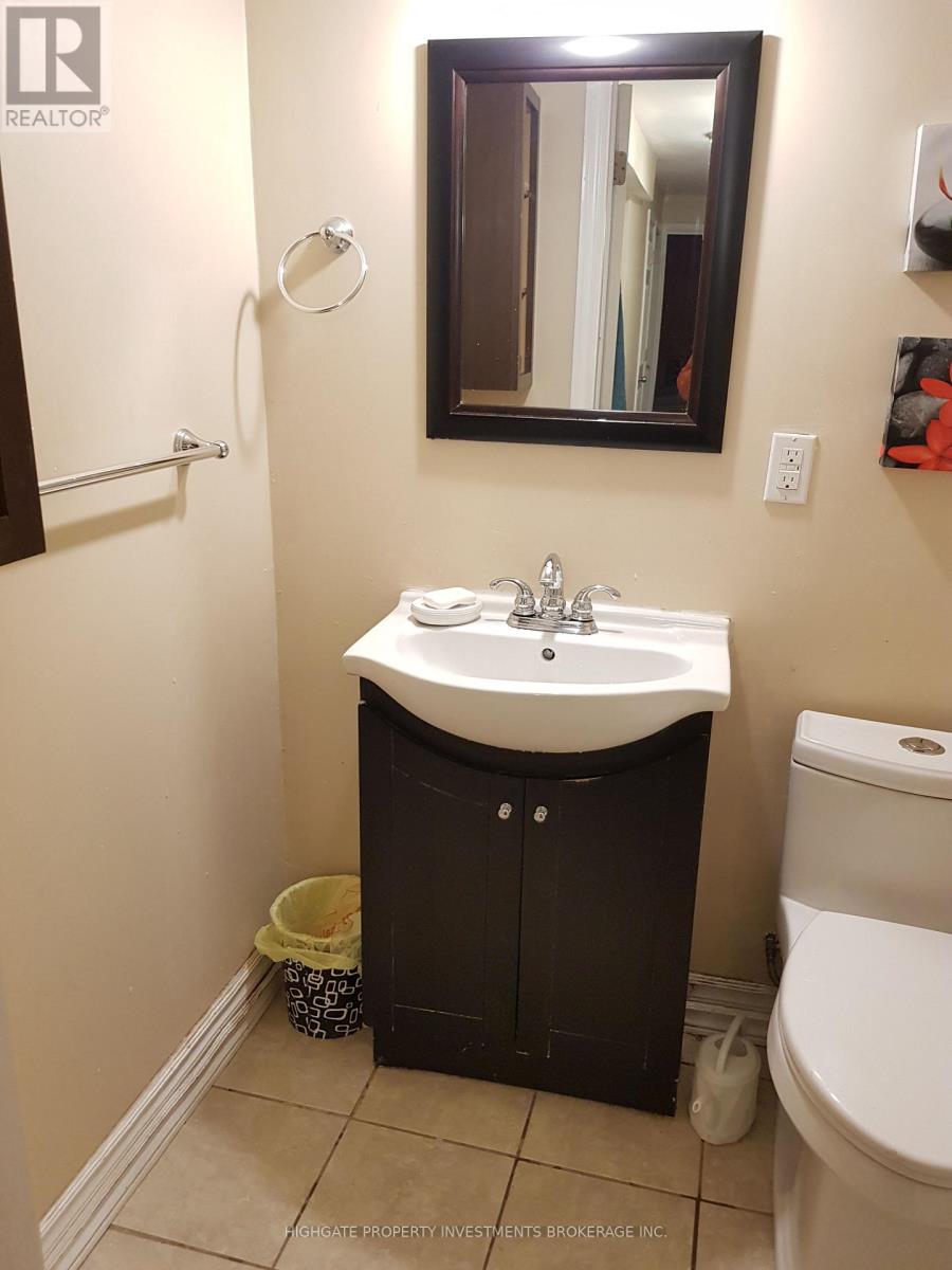 Bsmt - 208 Tiller Trail, Brampton, Ontario  L6X 4T1 - Photo 5 - W12789698