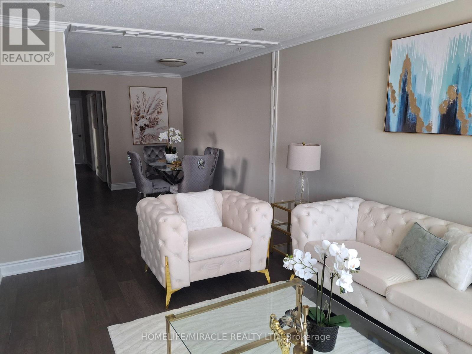 22 Graymar Road, Brampton, Ontario  L6S 1Z8 - Photo 11 - W12789712