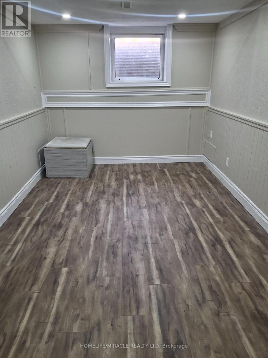 22 Graymar Road, Brampton, Ontario  L6S 1Z8 - Photo 21 - W12789712