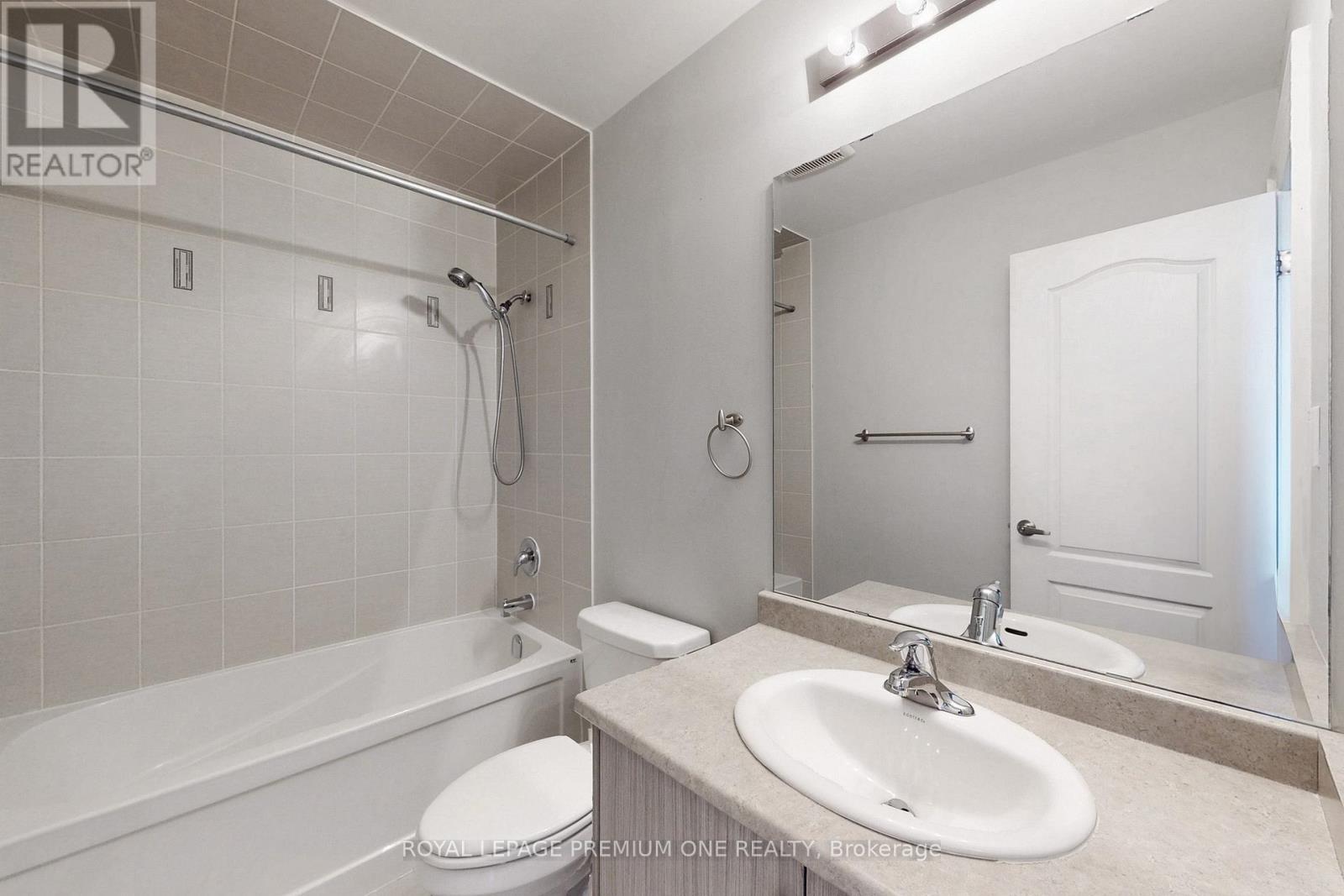 71 Dryden Way N, Toronto, Ontario  M9R 0B2 - Photo 16 - W12789720