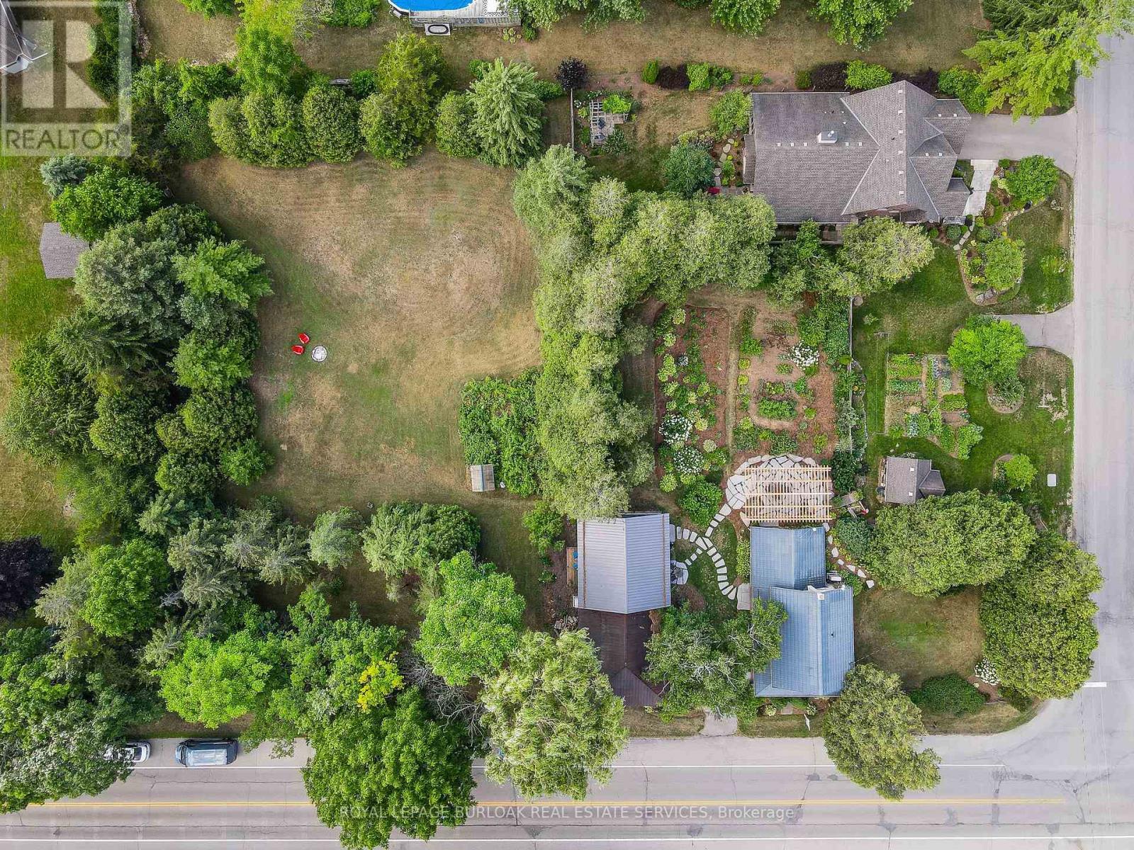 1608 Clyde Road, Cambridge, Ontario  N1R 5S7 - Photo 3 - X12789644