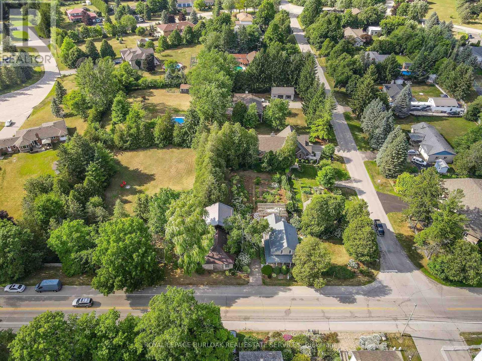 1608 Clyde Road, Cambridge, Ontario  N1R 5S7 - Photo 4 - X12789644