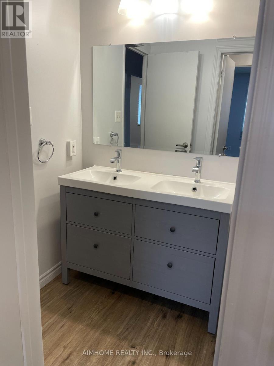 4 - 113 Westmount Road N, Waterloo, Ontario  N2L 5G5 - Photo 6 - X12789690