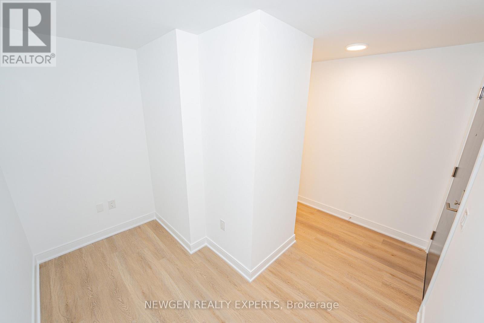 916 - 86 Dundas Street E, Mississauga, Ontario  L5A 1W4 - Photo 19 - W12788466