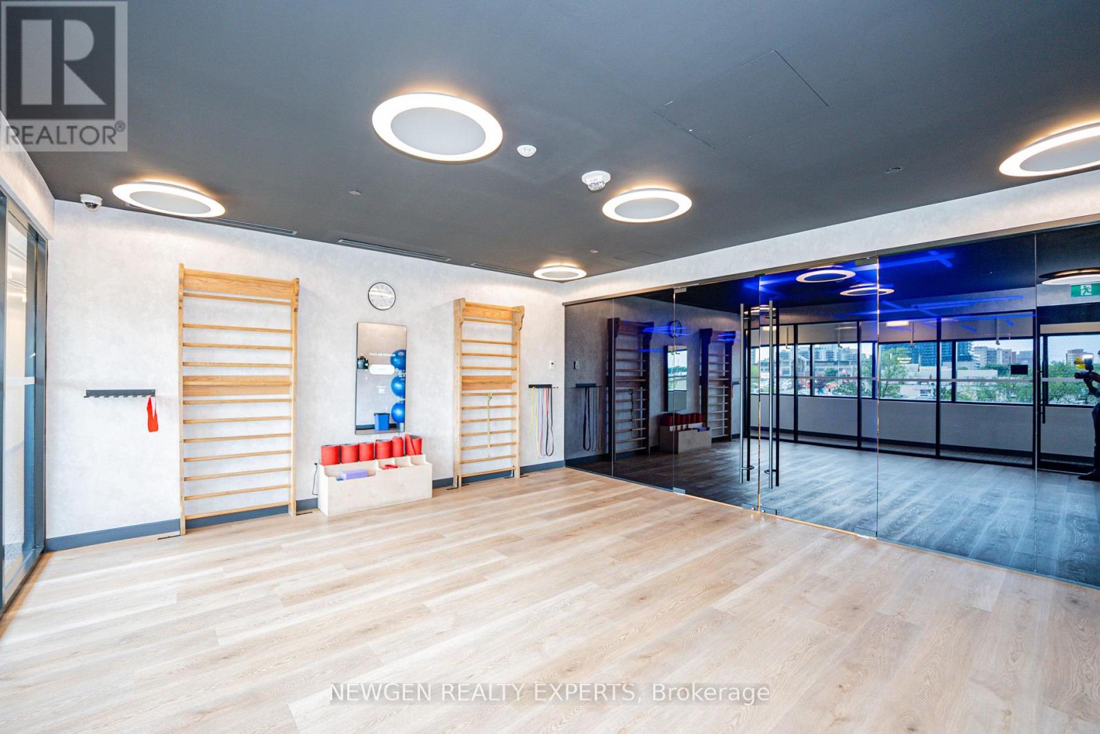 916 - 86 Dundas Street E, Mississauga, Ontario  L5A 1W4 - Photo 28 - W12788466