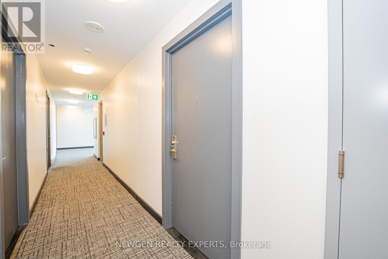 916 - 86 Dundas Street E, Mississauga, Ontario  L5A 1W4 - Photo 6 - W12788466