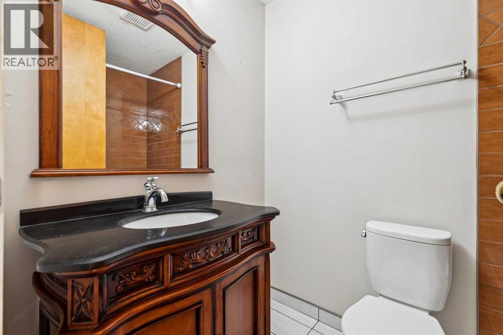 6407 Law Drive Sw, Calgary, Alberta  T3E 6A3 - Photo 16 - A2286432