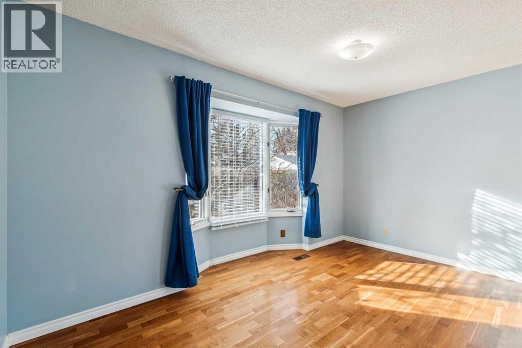 6407 Law Drive Sw, Calgary, Alberta  T3E 6A3 - Photo 18 - A2286432