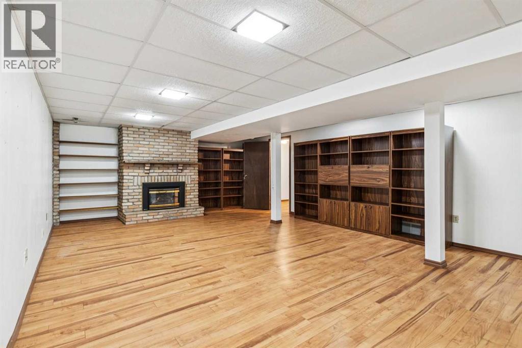 6407 Law Drive Sw, Calgary, Alberta  T3E 6A3 - Photo 22 - A2286432